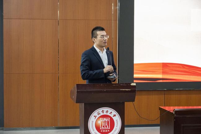 青春砺志担使命·团徽闪耀启新程——WilliamHill中文官方网站第一期初级团校开班仪式暨团校第一课 青春砺志担使命·团徽闪耀启新程——WilliamHill中文官方网站第一期初级团校开班仪式暨团校第一课